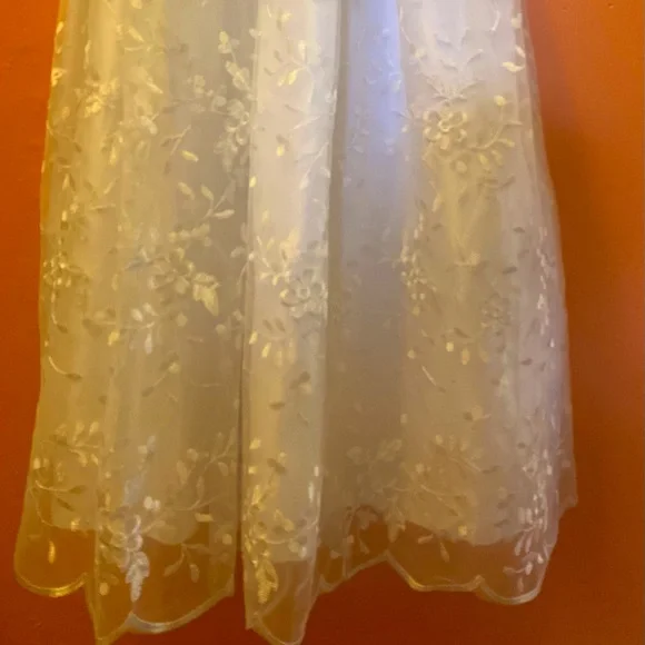 Girls Pink Butterfly-white dress embroidered flowers size 12 - Picture 3 of 7